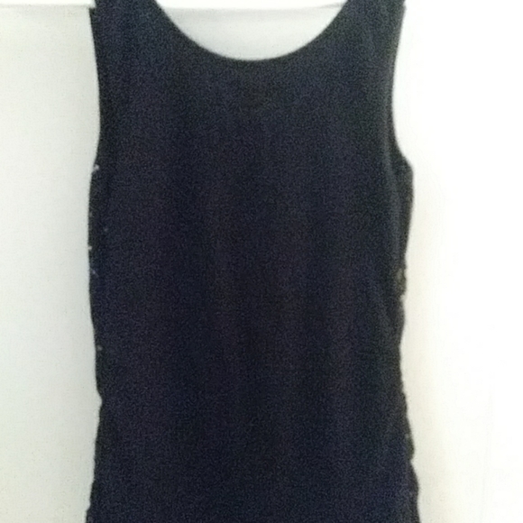 Old Navy adorable sequined tank - Picture 3 of 3
